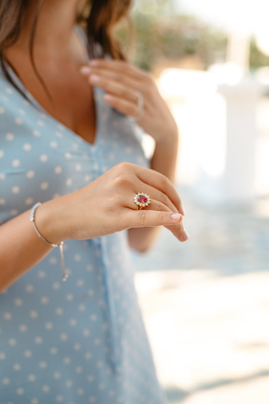 Say ‘I Do’ to Unique: The Beauty of Alternative Gemstones.