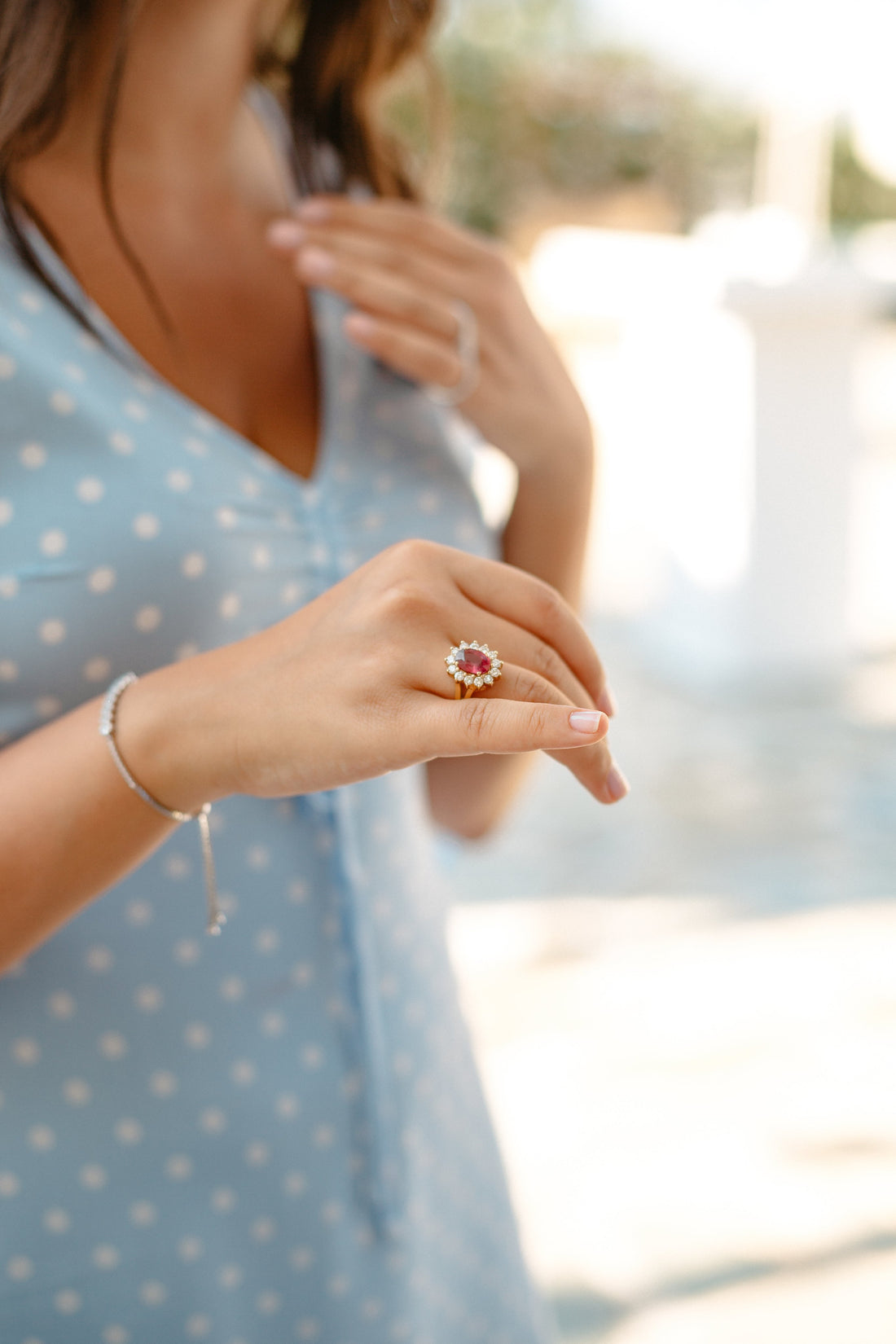 Say ‘I Do’ to Unique: The Beauty of Alternative Gemstones.